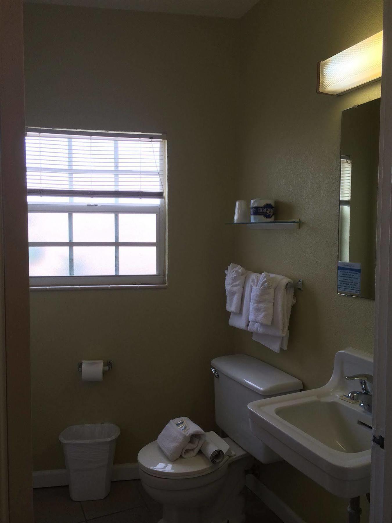 Coquina On The Beach Lido Key  Exterior photo